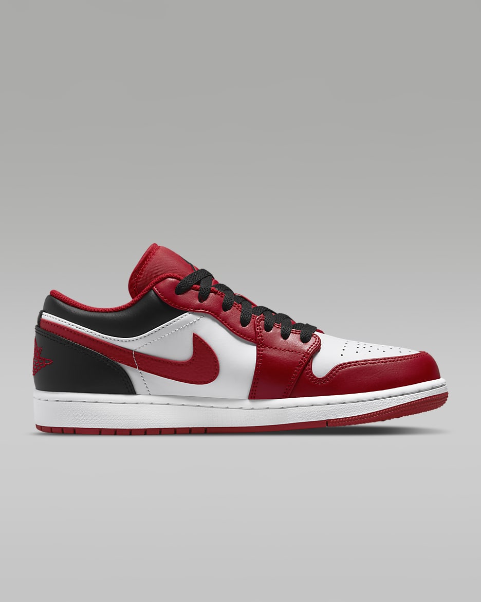 Air Jordan 1 Low Men s Shoes. Nike PH